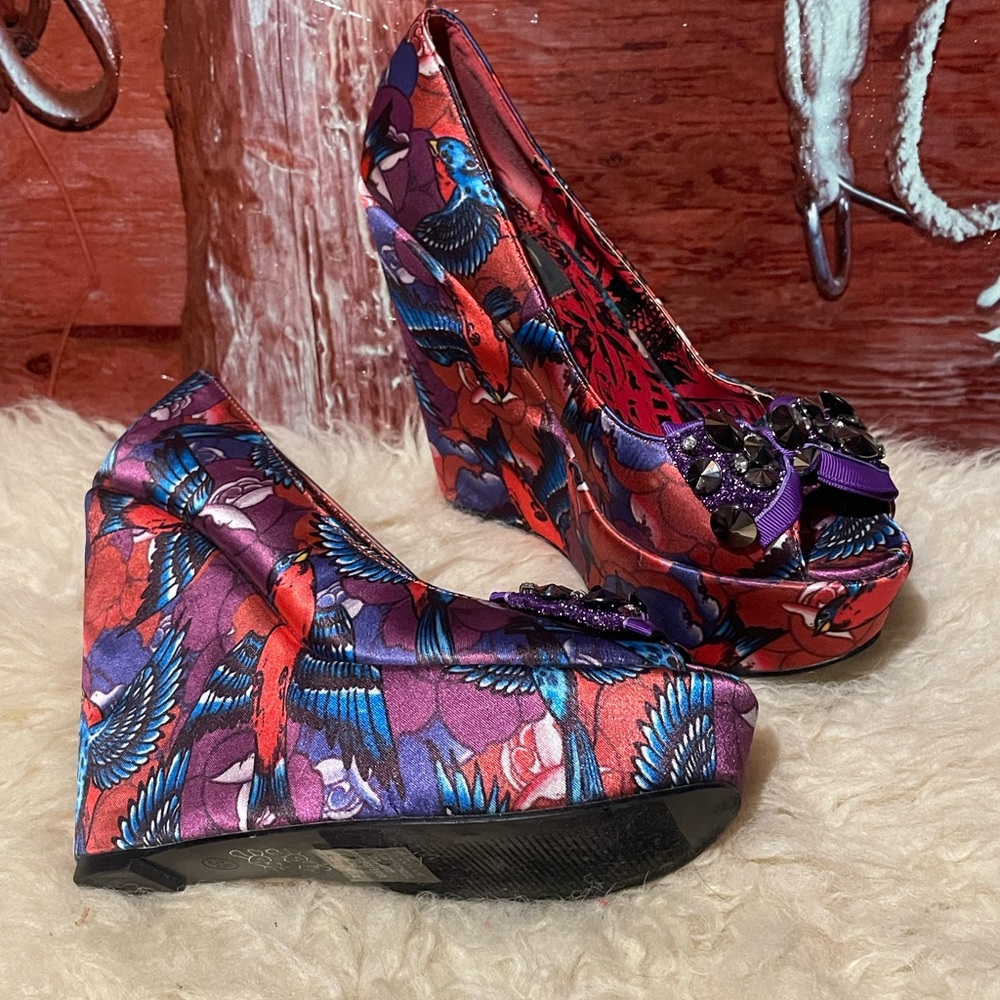 Iron Fist satiny shoes